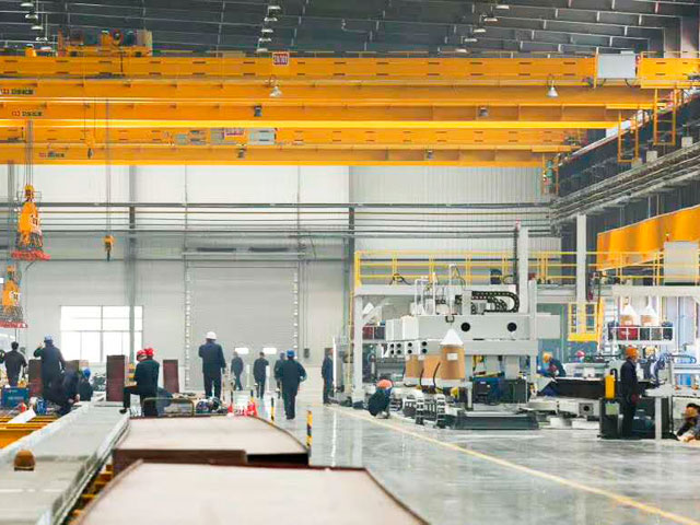 山东冠华重工机械有限公司